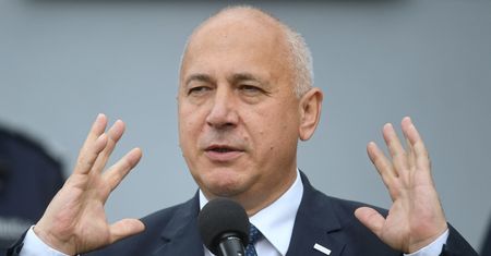 Joachim Brudziński: "Na maszynkę do golenia zabrakło"