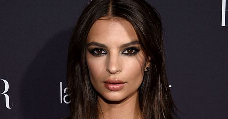 Emily Ratajkowski paradowała nago na planie "Welcome Home"