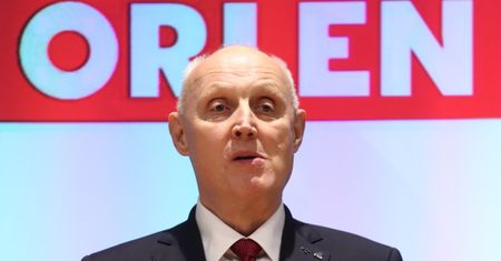 Gra o splendor, wpływy i pieniądze. Dwóch przyjaciół Kaczyńskiego w bratobójczej walce