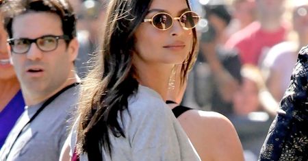 Emily Ratajkowski śmieje się z hejterów. Odważne zdjęcia? To jej praca