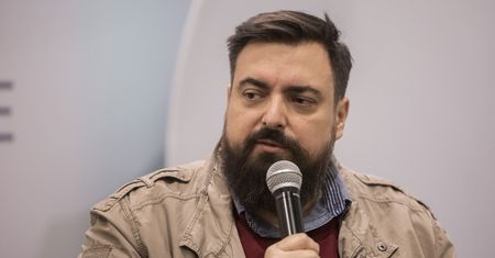 "Tylko nie mów nikomu". Sekielski reaguje na wypowiedź abp Głódzia. "Nie wykorzystał okazji, by milczeć"