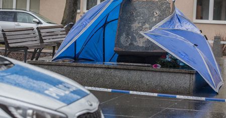 Miasto ogrodziło teren, na którym stał pomnik księdza Henryka Jankowskiego