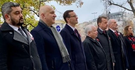 Burza po wpisie Borysa Budki. Poszło o buty Joachima Brudzińskiego