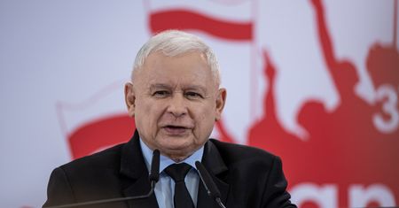 Donald Trump przełożył wizytę w Polsce. "Doszli do wniosku, że PiS może przegrać wybory"