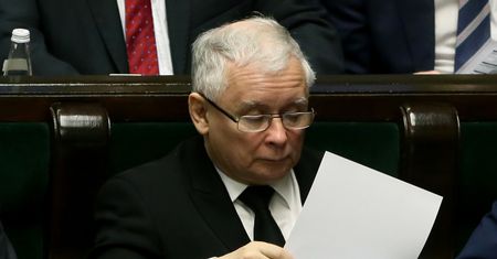 Nowy sondaż. PiS traci poparcie, ale nadal na przedzie