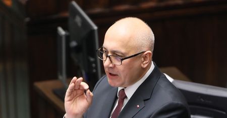 Szef MSWiA o skrajnych ugrupowaniach: to są zjawiska marginalne. Nie czyńmy z marginesu problemu