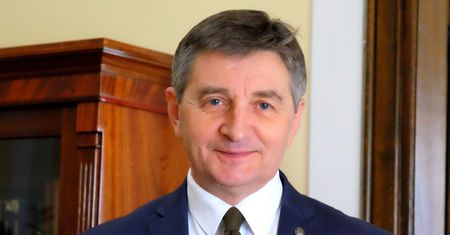 Absurdalne żądanie sejmowego prawnika. Chodzi o zdjęcie Marka Kuchcińskiego