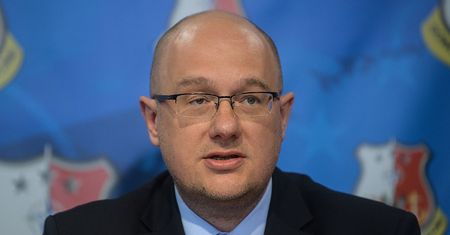 Wiceminister MON jechał pod prąd. Poseł PiS: to kłamstwo