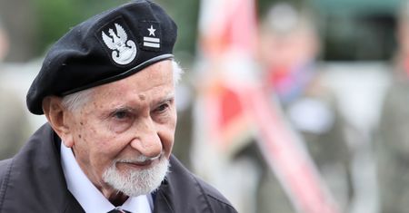 Roman Giertych: złożyłem pozew przeciwko Sławomirowi Cenckiewiczowi. W obronie warszawskiego powstańca