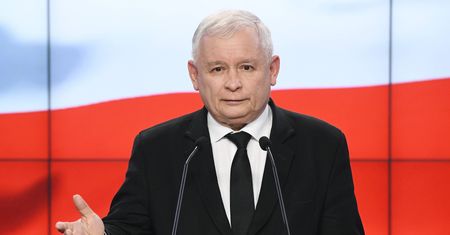 Najnowszy sondaż. PiS w górę, 5 partii w Sejmie