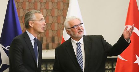 Waszczykowski: Macron nie zna tego, co się tutaj dzieje