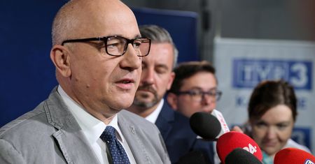Marek Kuchciński i przeloty. Joachim Brudziński: powinno się pojawić słowo "przepraszam"