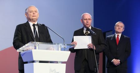 Maciej Świrski broni słów Beaty Szydło. Pisze o uchodźcach i niemieckich obozach koncentracyjnych