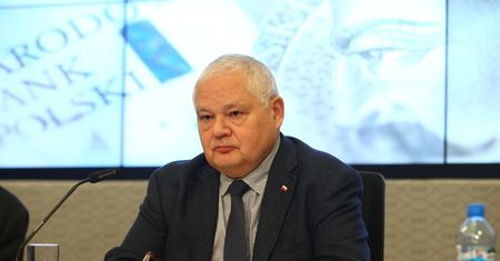 Ekspertka od mowy ciała o Glapińskim: spięty i zdenerwowany