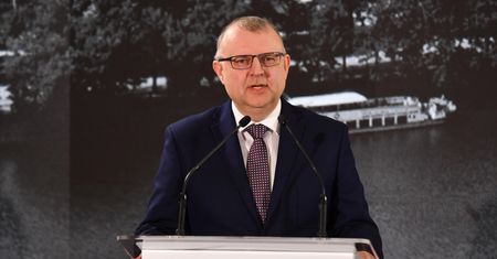 Był w PiS, teraz kandyduje z PO na prezydenta Wrocławia. Ujazdowski opowiada, jak odchodził z partii Kaczyńskiego
