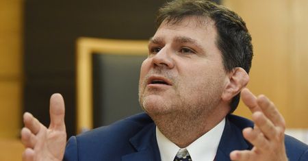 Opinie dla Trybunału powstają na zewnątrz? Do internetu wyciekły umowy