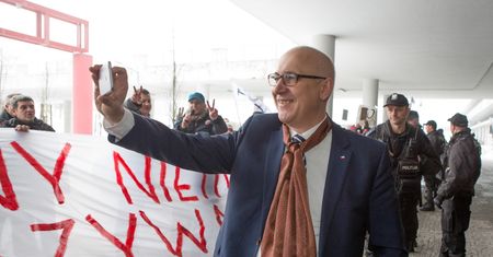 Pyskówka Sławomira Nitrasa z PO i Joachima Brudzińskiego z PiS. Poszło o Unię