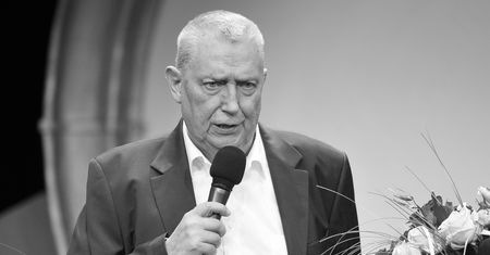 Wojciech Młynarski był legendą kabaretu. W jego życiu nie zawsze było jednak do śmiechu