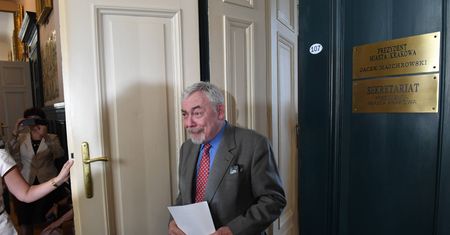 W PO szok i ulga. O decyzji Majchrowskiego opozycja dowiedziała się z mediów