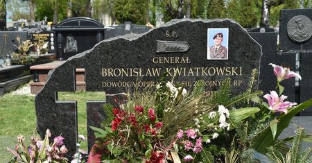 Kraków: ekshumacja kolejnej ofiary katastrofy smoleńskiej