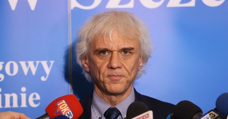 Prezes sądu w Szczecinie o fałszerstwie w "Kaście" TVP. Oskarżony ofiarą, sfałszowano dokument?