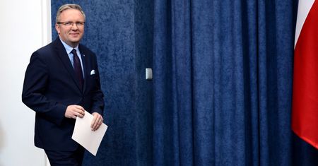 Bruksela. Ursula von der Leyen chce się spotkać "przy kawie" z Krzysztofem Szczerskim