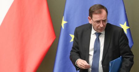 Borys Budka domaga się zawieszenia szefa MSWiA. "Trzeba wyjaśnić zarzuty"