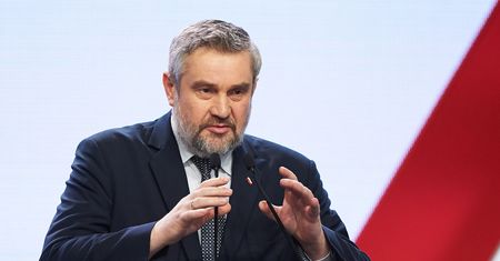 Wybory parlamentarne 2019. Jan Krzysztof Ardanowski odpowiada na słowa Jerzego Stuhra