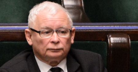 Jarosław Kaczyński chory. "Stan podgorączkowy i chrypa"