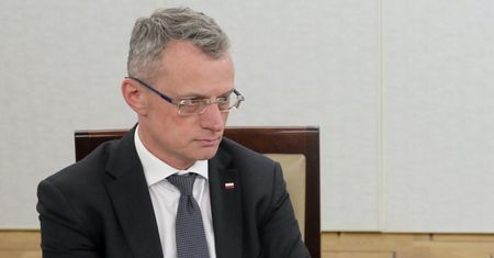Marek Magierowski w "Jerusalem Post": zmarłym należy się szacunek