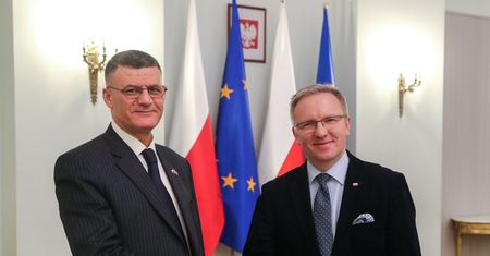 Konflikt USA-Iran. Krzysztof Szczerski spotkał się z ambasadorem Iraku
