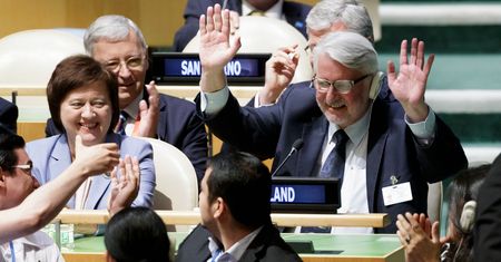 Duda i Waszczykowski otrąbili sukces, ale członkostwo w RB ONZ to również zasługa PO