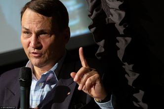 Atak USA na Iran. Sikorski komentuje: "bardzo niebezpieczna mieszanka". Ma apel do rządu