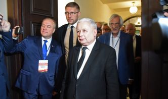 13. emerytura. Jarosław Kaczyński obiecuje i uspokaja. Świadczenie nie jest zagrożone