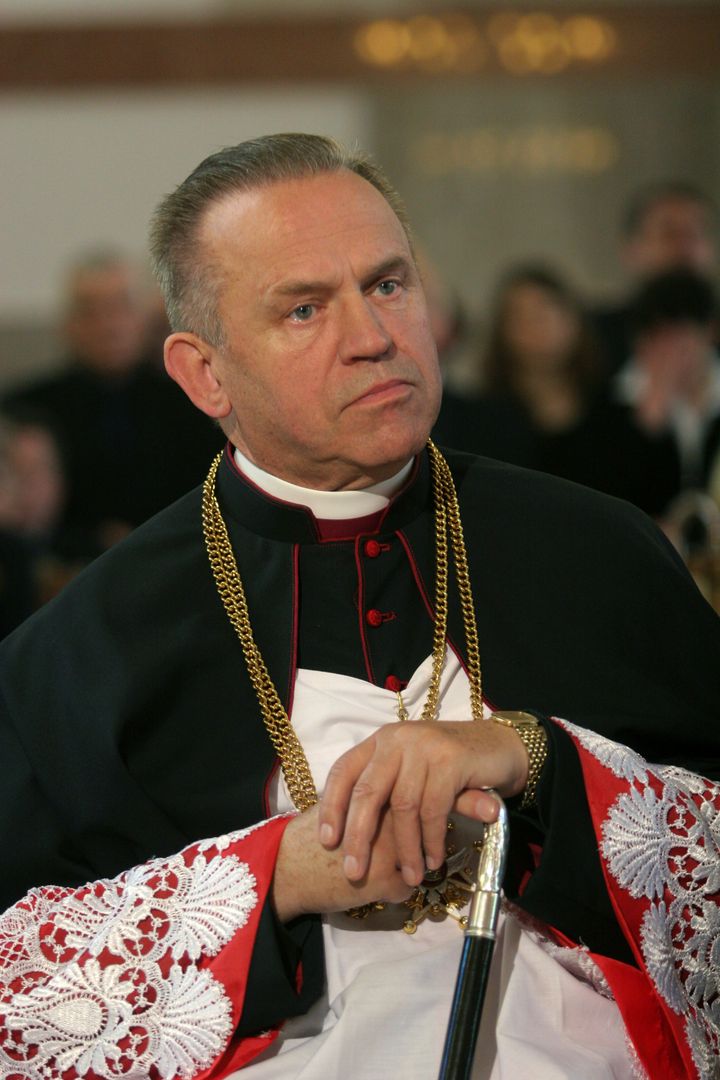 Ksiądz Henryk Jankowski zmarł 12 lipca 2010 roku