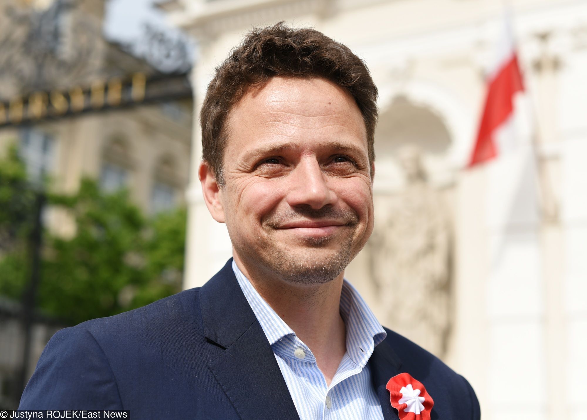 Rafał Trzaskowski przyznaje, że pomaga potrzebującym