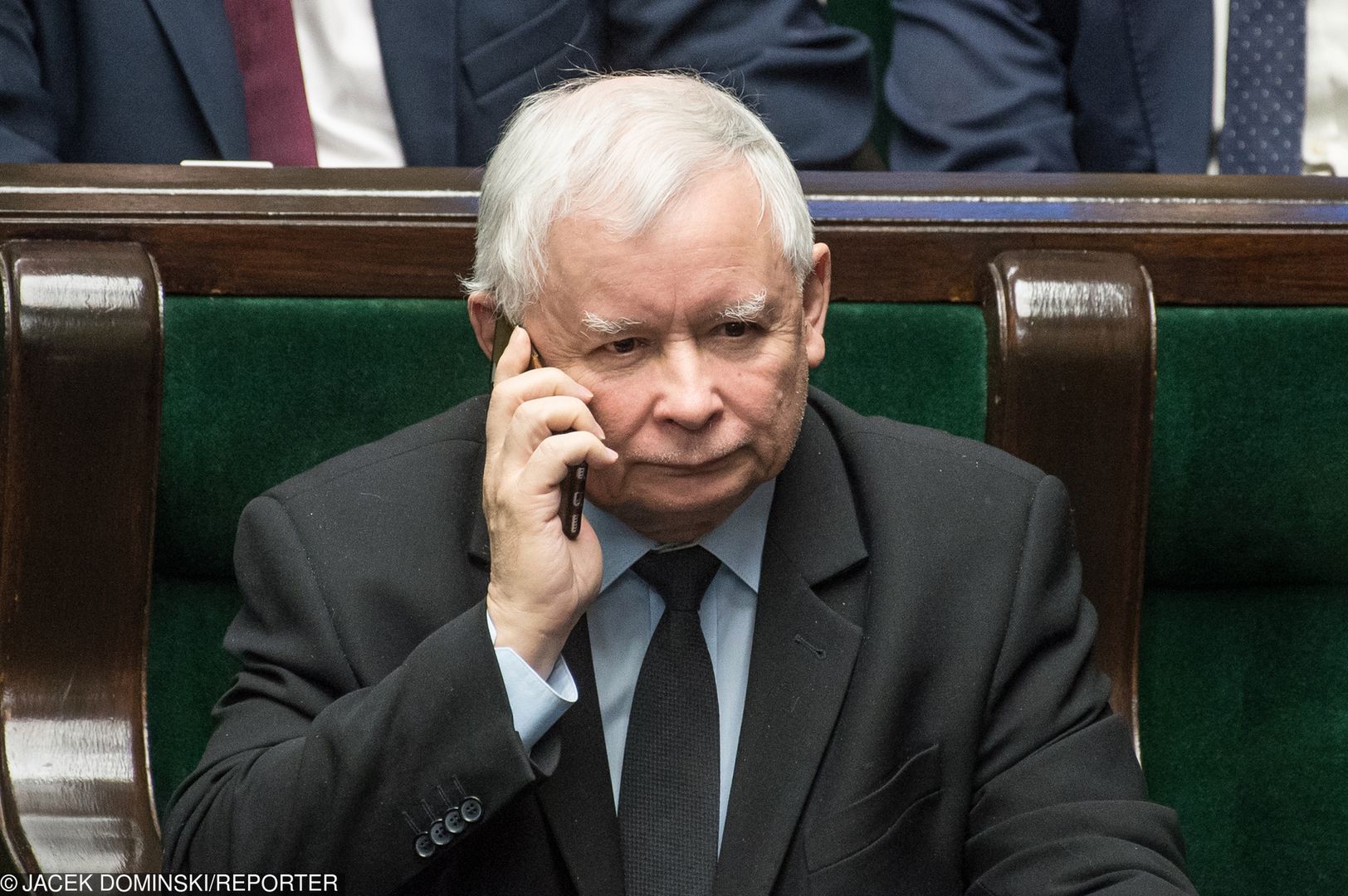 Jarosław Kaczyński namawiał do wręczenia pieniędzy księdzu?