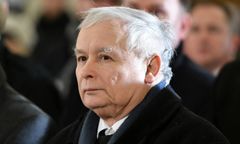 Pogorszył się stan prezesa PiS. Jarosław Kaczyński porusza się o kulach