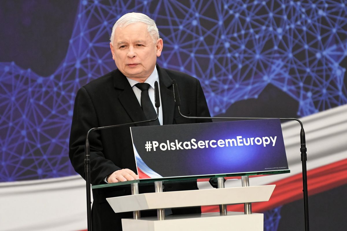 Konwencja PiS w Lublinie. Prezes PiS i premier powiedzieli stanowcze "nie" euro