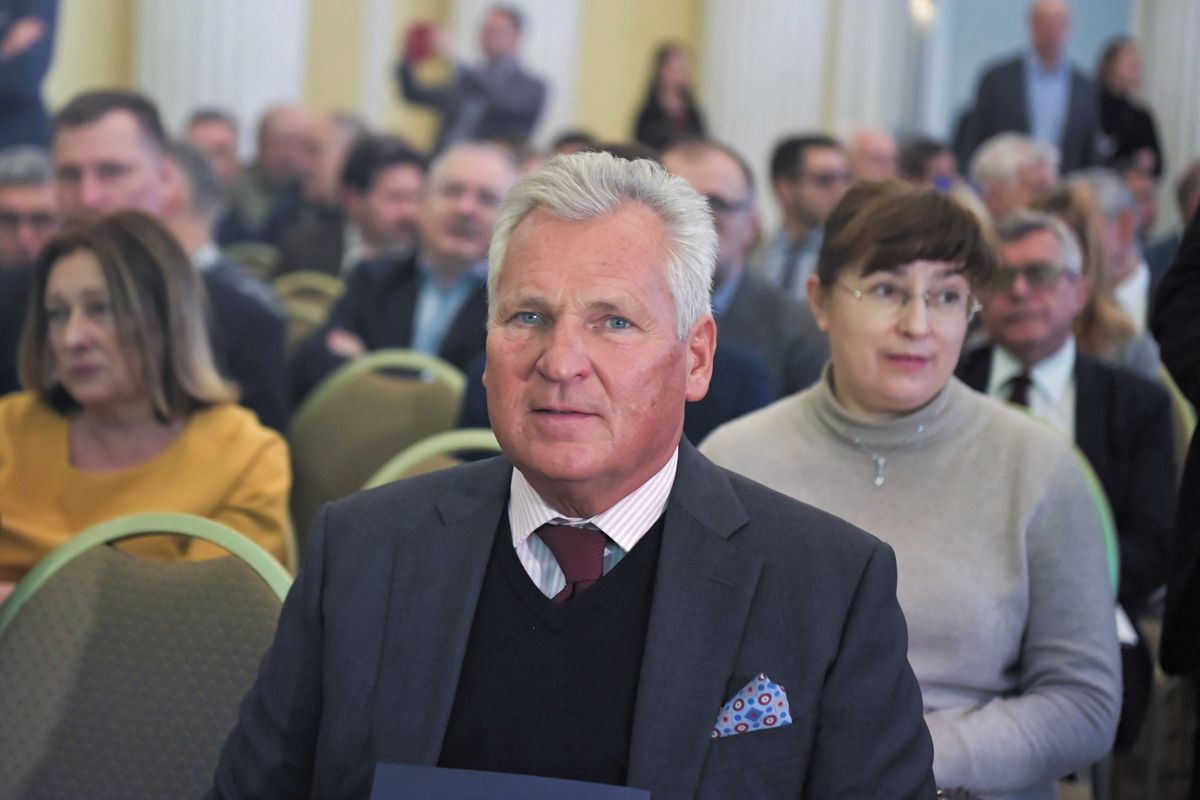 Wybory prezydenckie 2020. Aleksander Kwaśniewski zagłosuje na Roberta Biedronia