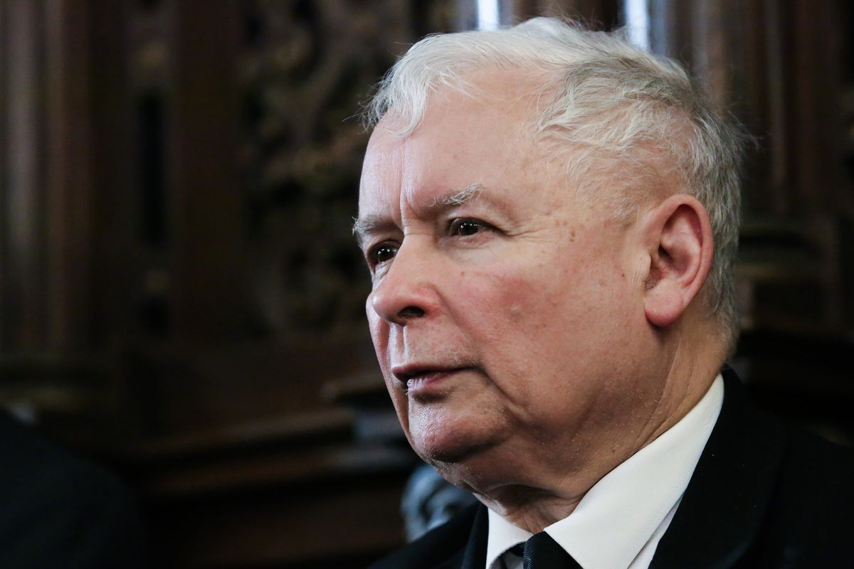 Jarosław Kaczyński zawiesił sekretarz lokalnych struktur. Bo chciała kandydować w wyborach