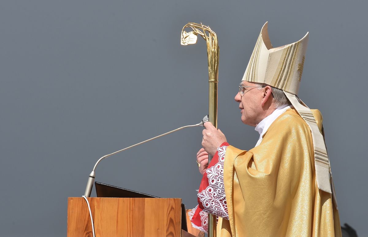 Kolejny pomnik smoleński w Łodzi jest już na ukończeniu