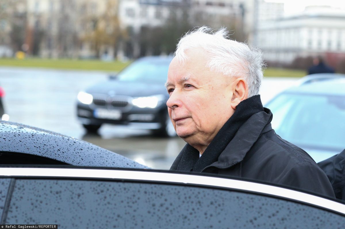 Niesamowite odkrycie. Jarosław Kaczyński jest spokrewniony z twórcą "Soku z buraka"