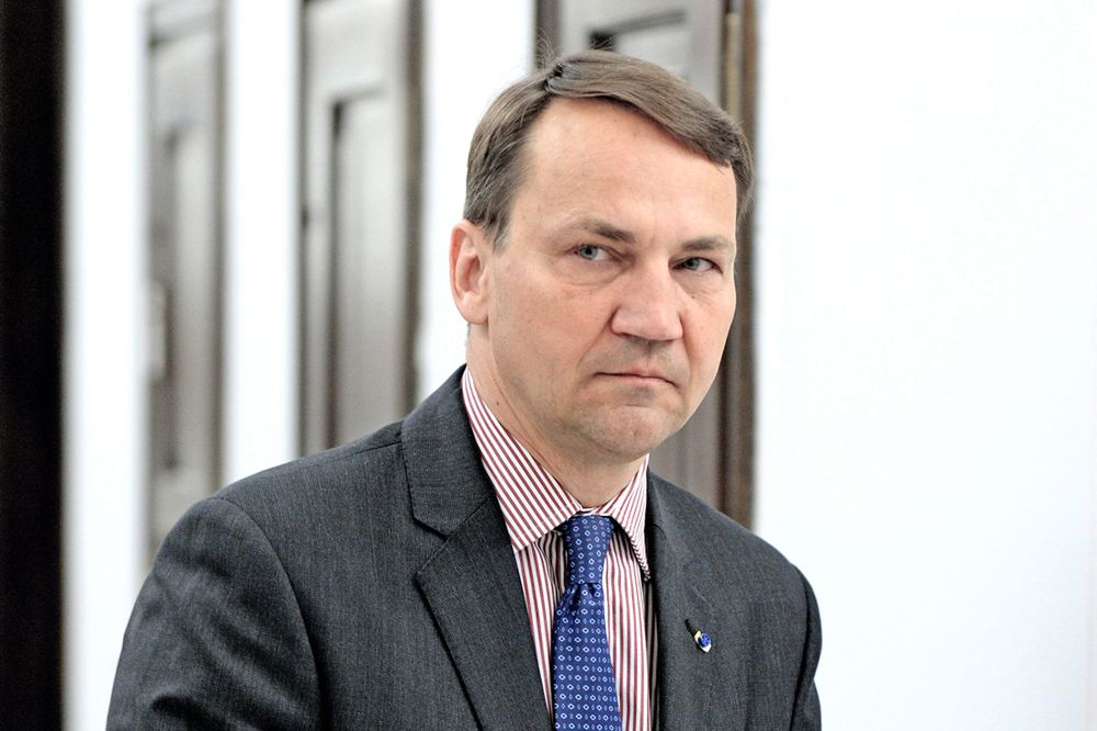 Sikorski przesłuchany ws. "zdrady dyplomatycznej"