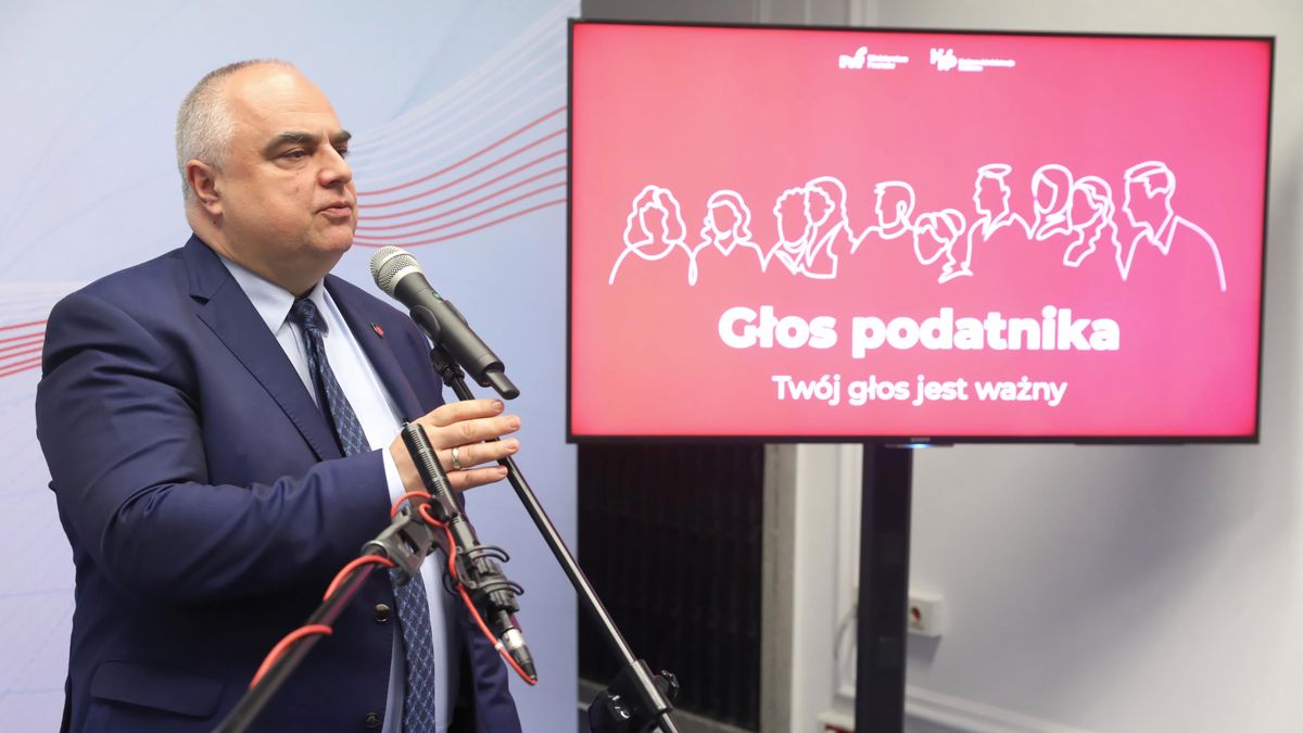 Tadeusz Kościński prezentuje aplikację Głos Podatnika.