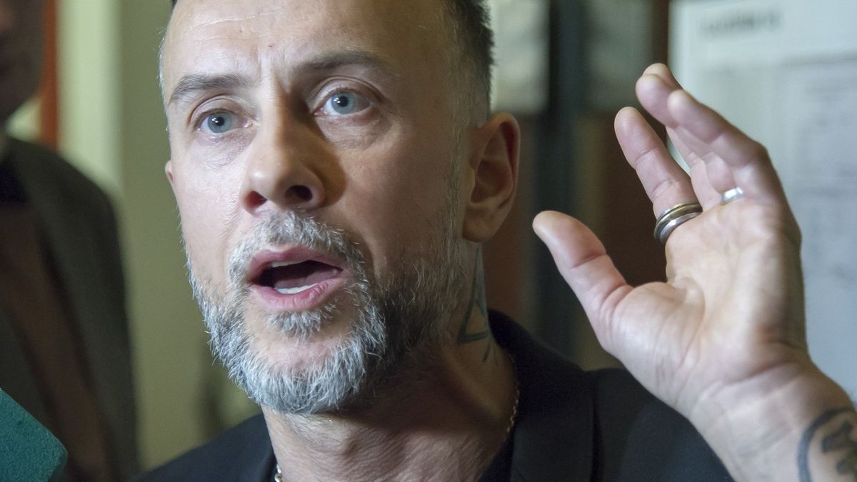 Darski mówi, że jego zespół mimowolnie stał się upolityczniony 