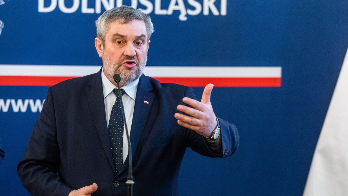 - Większość rolników jest otwarta na dialog - zapewnia minister. Ale, jego zdaniem, niektórzy wolą się awanturować