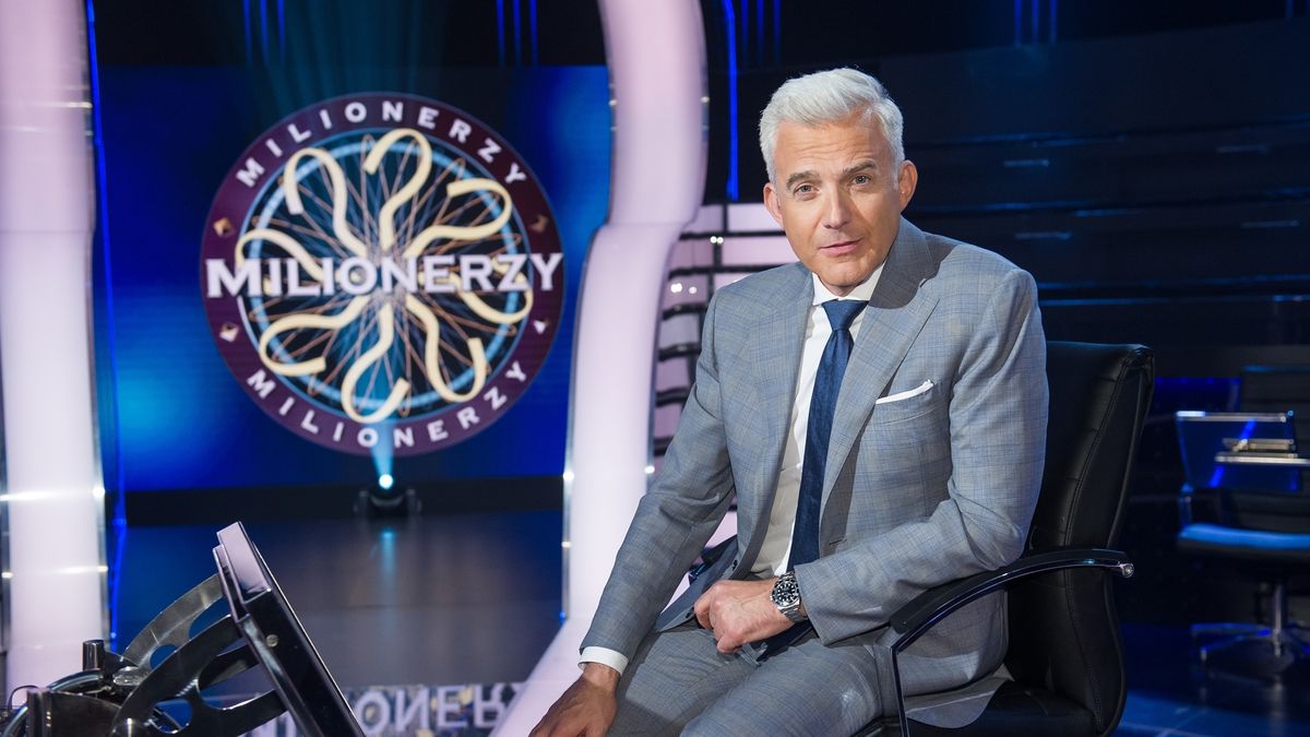 Hubert Urbański od początku prowadzi "Milionerów"