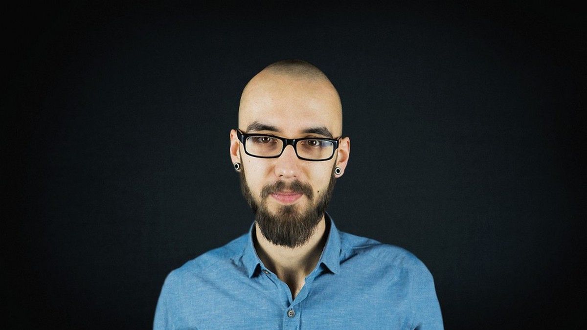 Marcin Sędłak-Jakubowski rzucił pracę nauczyciela, by zostać autorem instrukcji obsługi.