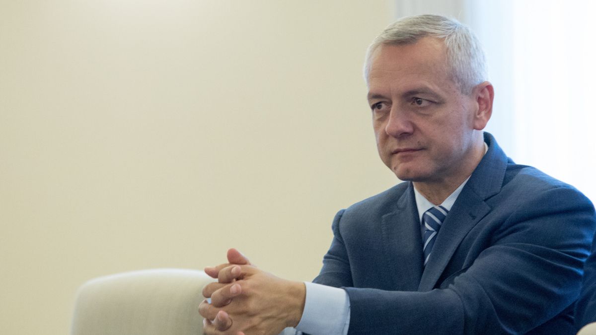 Minister Cyfryzacji Marek Zagórski musiał przyjąć szereg uwag UODO.